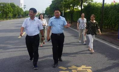 曹振雷主任考察南海西樵卫生用品产业集群地，参观广东昱升龙头企业